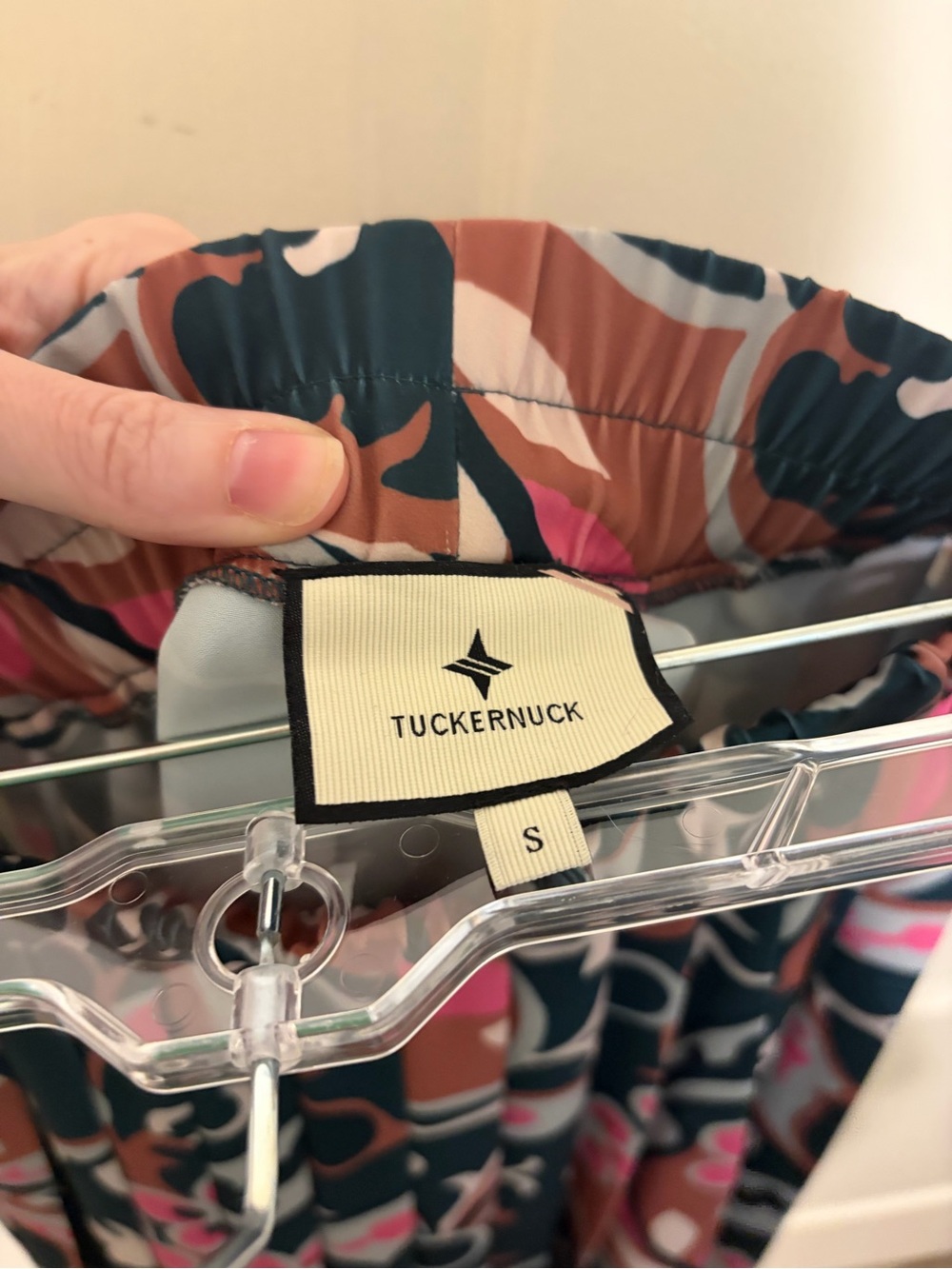Tuckernuck X Cameran Eubanks Wimberly Magnolia
Chintz Indre Floral pleated skirt - Picture 8 of 8